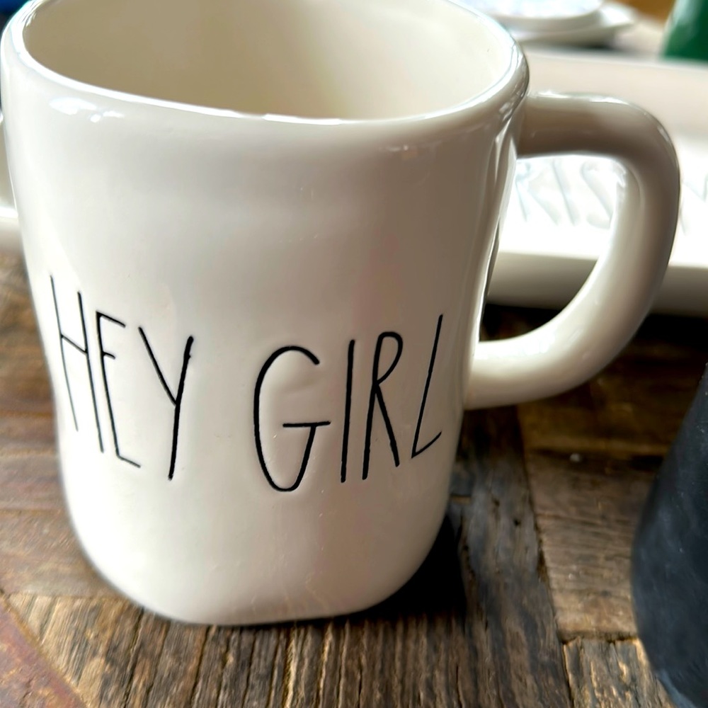 Rae Dunn HEY GIRL cup/mug
